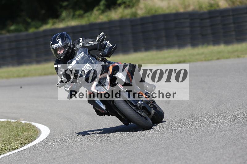 Archiv-2025/49 26.08.2025 Cornu Master School ADR/gruen-vert/26